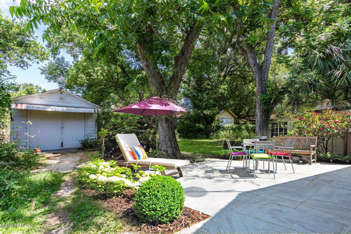 4655 Post St - Photo 1