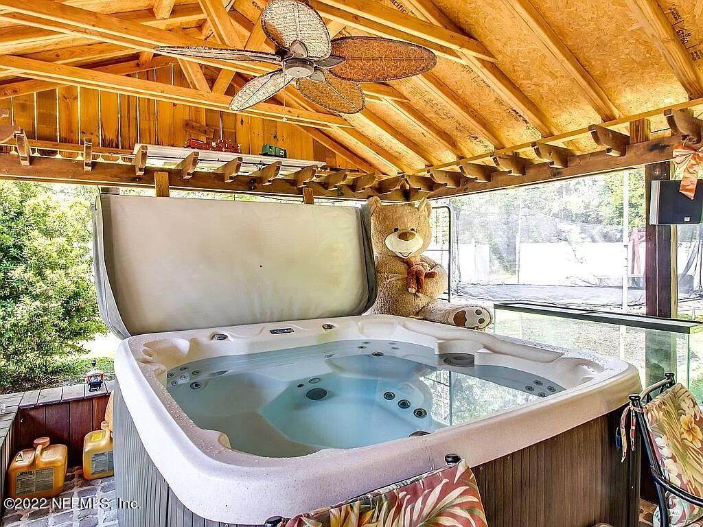 1200 Creekwood Way - Photo 1