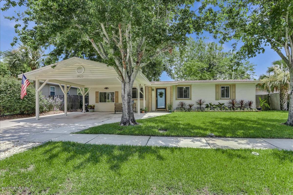 1923 Penman Rd - Photo 1