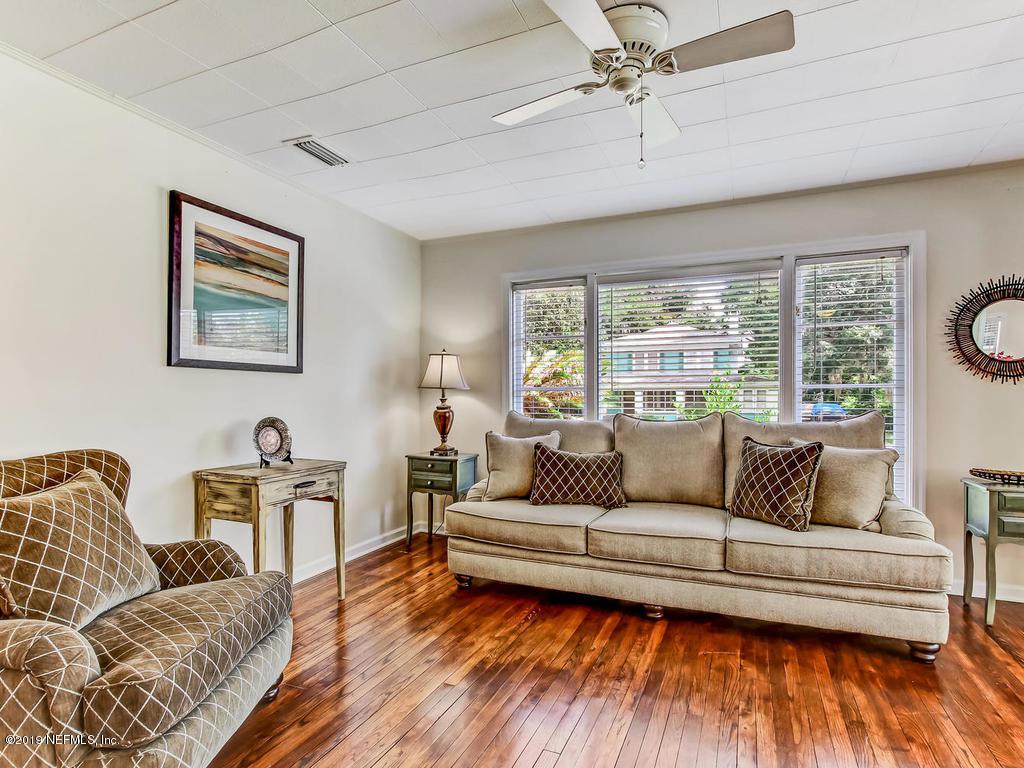 4444 Woodmere St - Photo 1