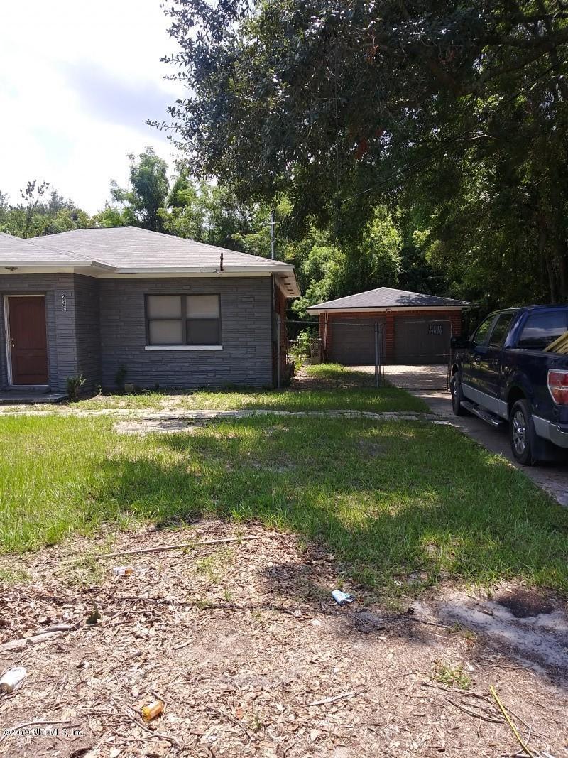 238 40TH St - Photo 1
