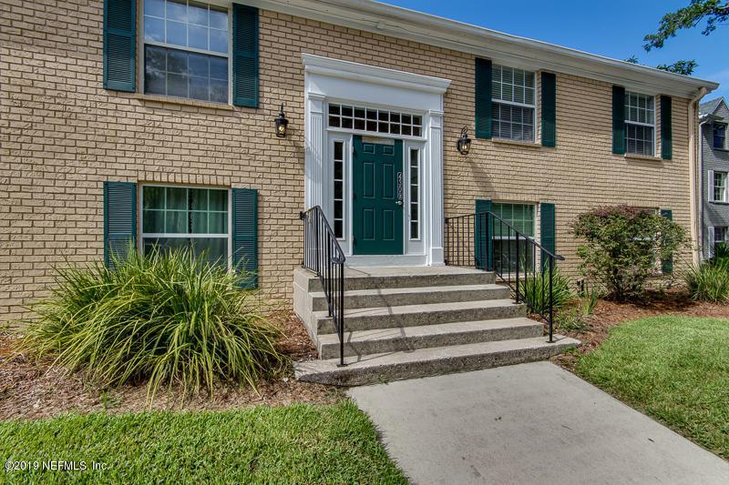 4309 Plaza Gate Ln - Photo 1