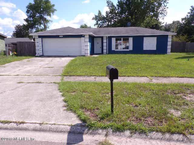 8136 Chaucer Ct - Photo 1