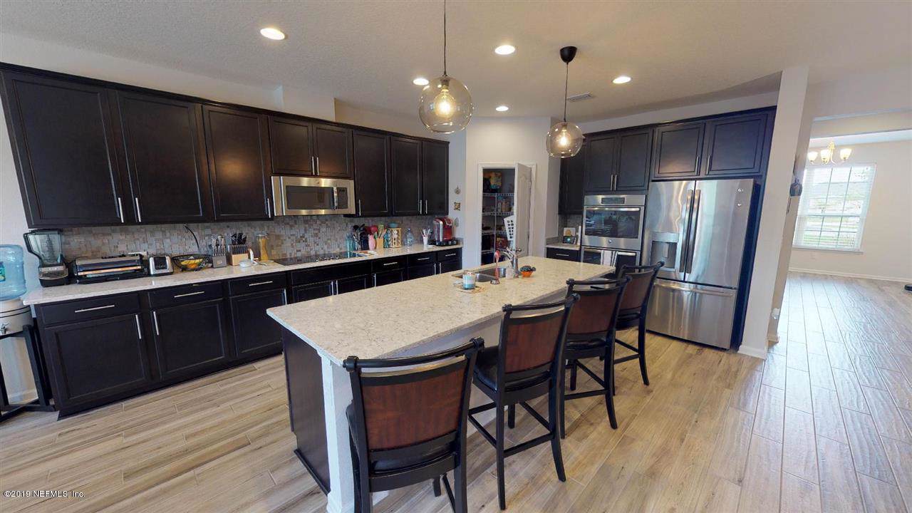 111 Estero Ct - Photo 1