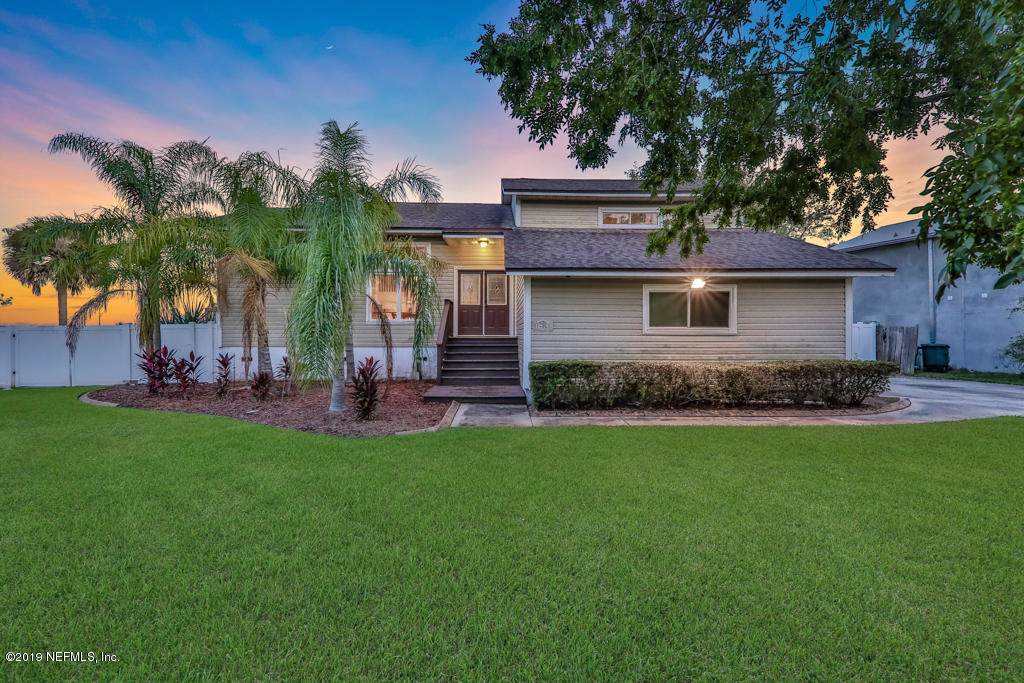 14060 Pine Island Dr - Photo 1