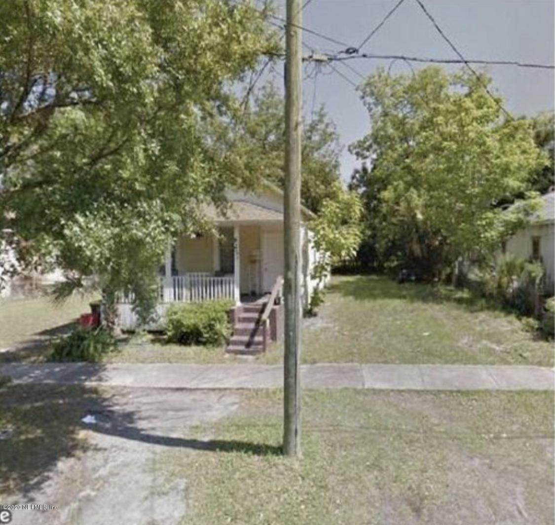623 Odessa St - Photo 1
