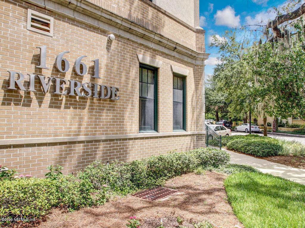 1661 Riverside Ave - Photo 1