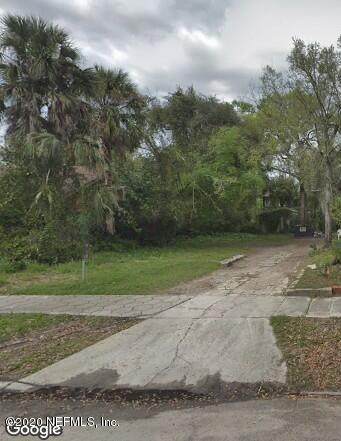 237 11TH St - Photo 1