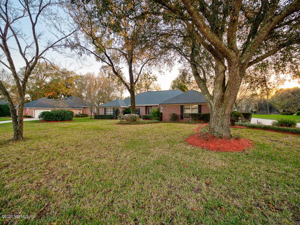 1821 Colonial Dr - Photo 1