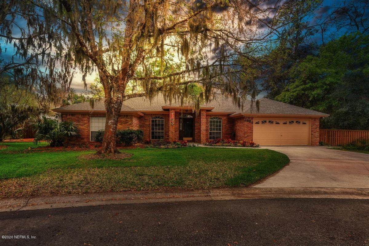 1532 Ashford Oaks Way - Photo 1