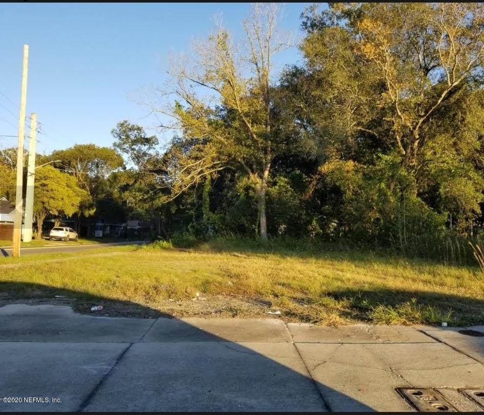 971 Mcduff Ave - Photo 1