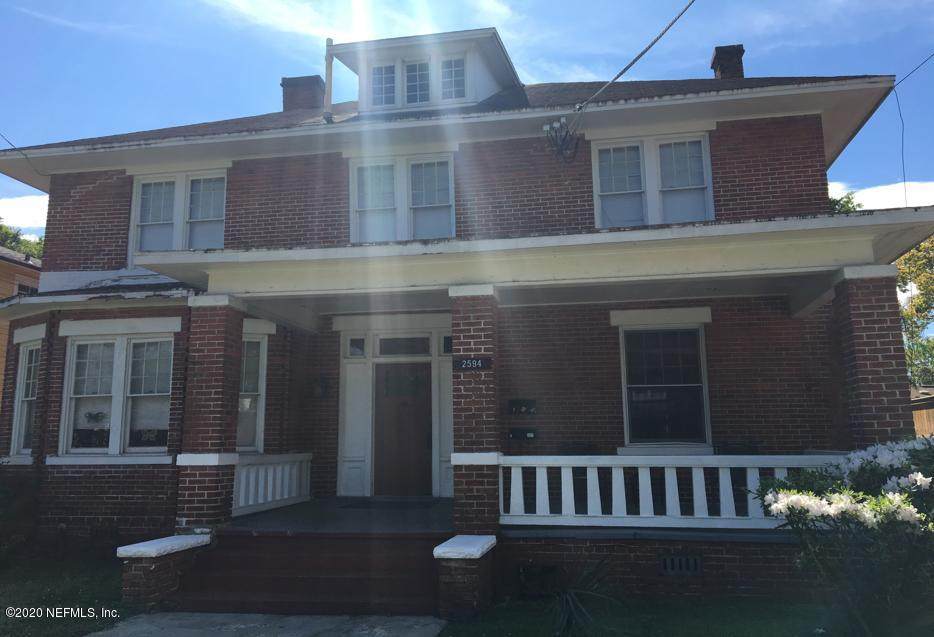 2594 Herschel St - Photo 1