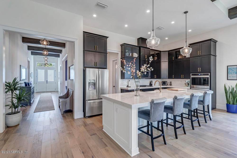 140 Belvedere Pl - Photo 1
