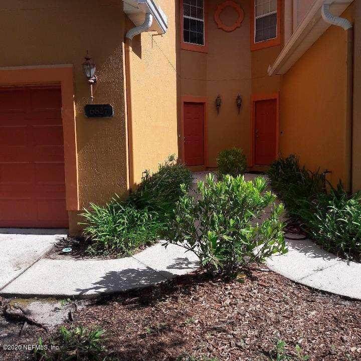 6827 Misty View Dr - Photo 1