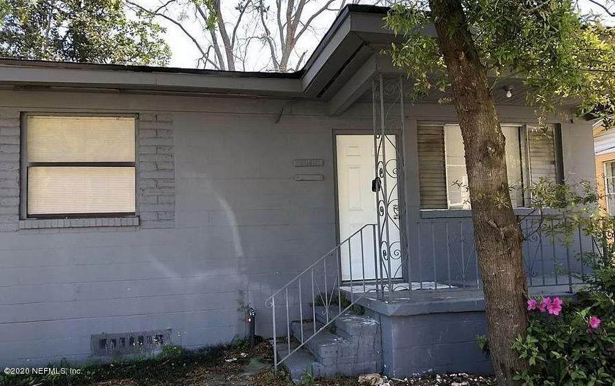 1338 15TH St - Photo 1