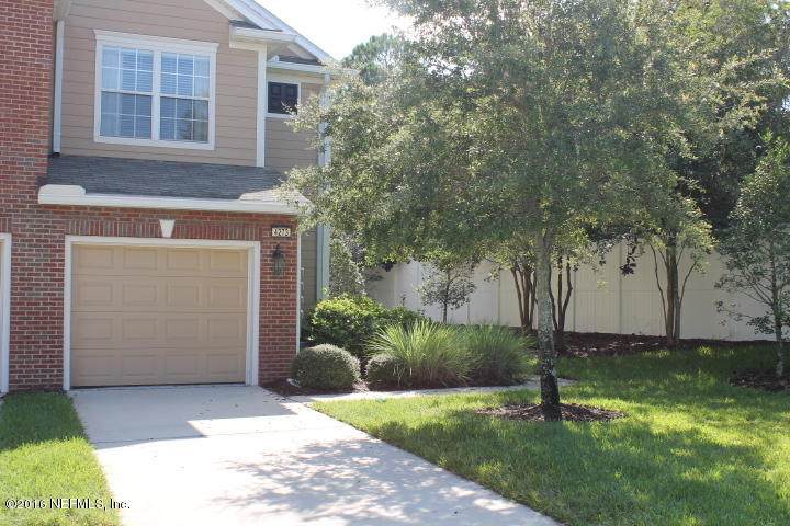 4273 Highwood Dr - Photo 1