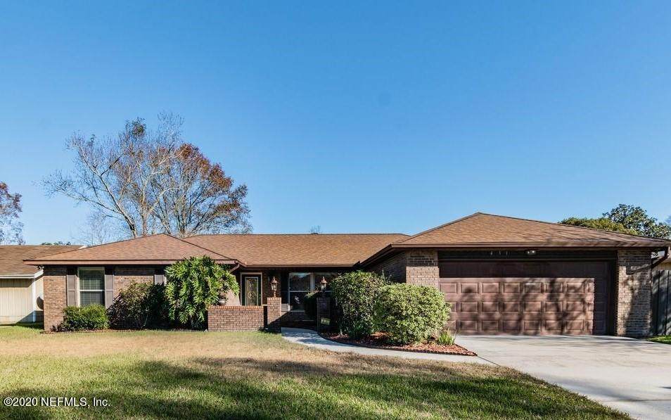 431 Holiday Hill Cir - Photo 1