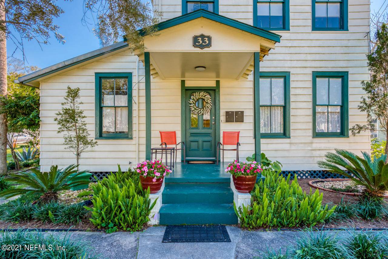 33 Grove Ave - Photo 1