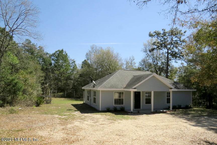 7243 Oxford St - Photo 1