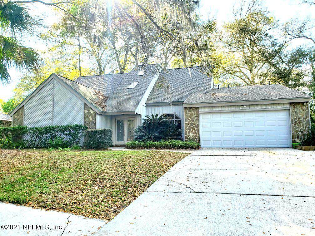 1692 Village Way - Photo 1