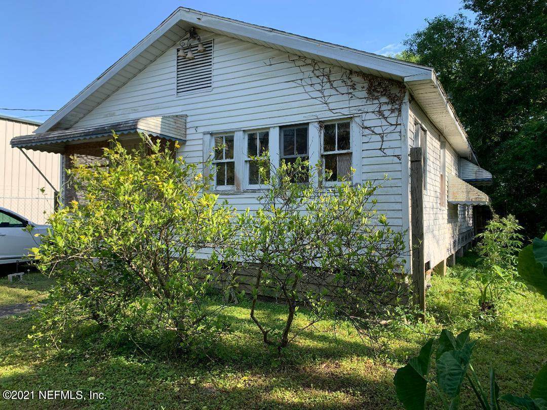 3230 Mabry Ter - Photo 1