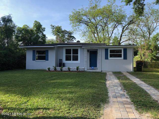 4751 Beverly Cir - Photo 1