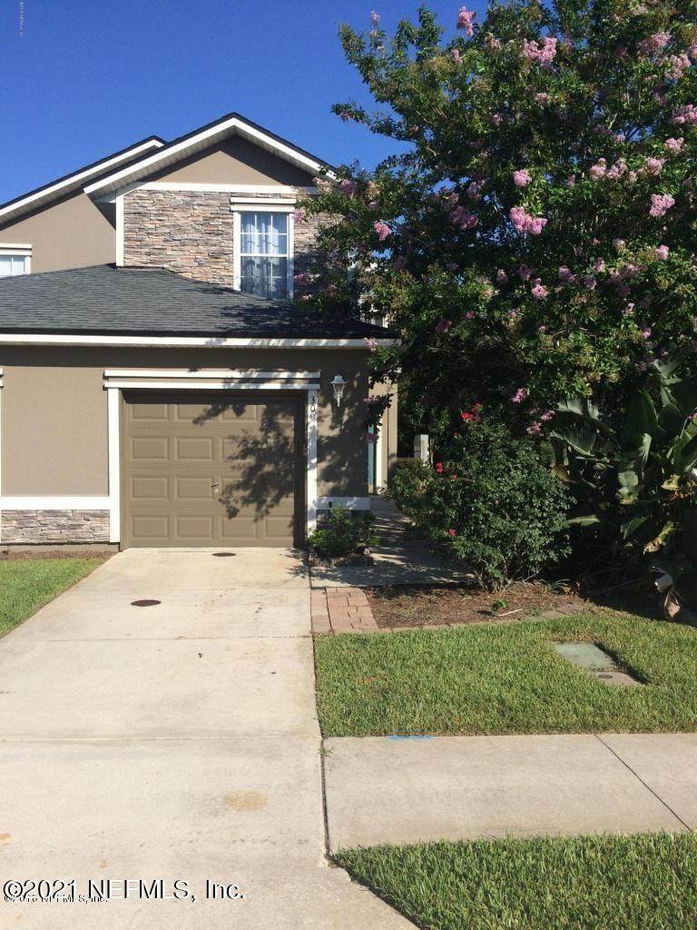 300 Leese Dr - Photo 1