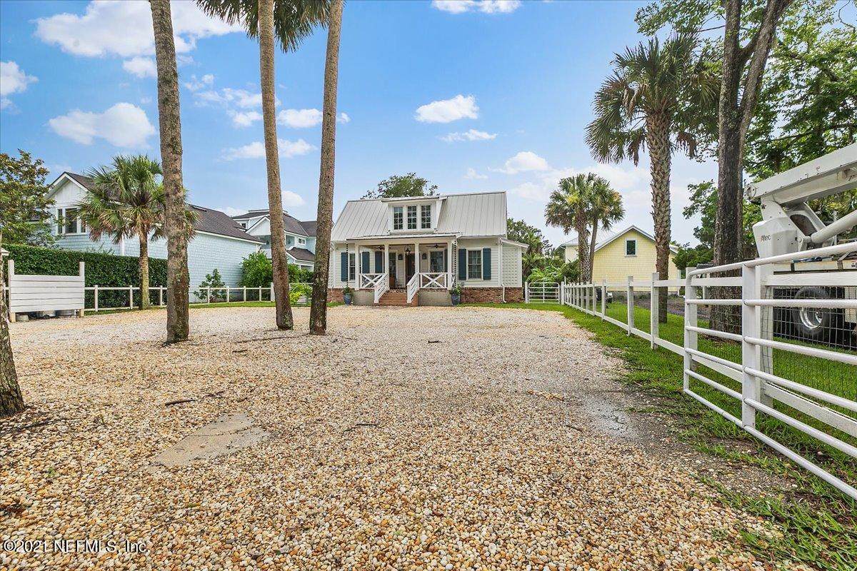 377 Roscoe Blvd - Photo 1