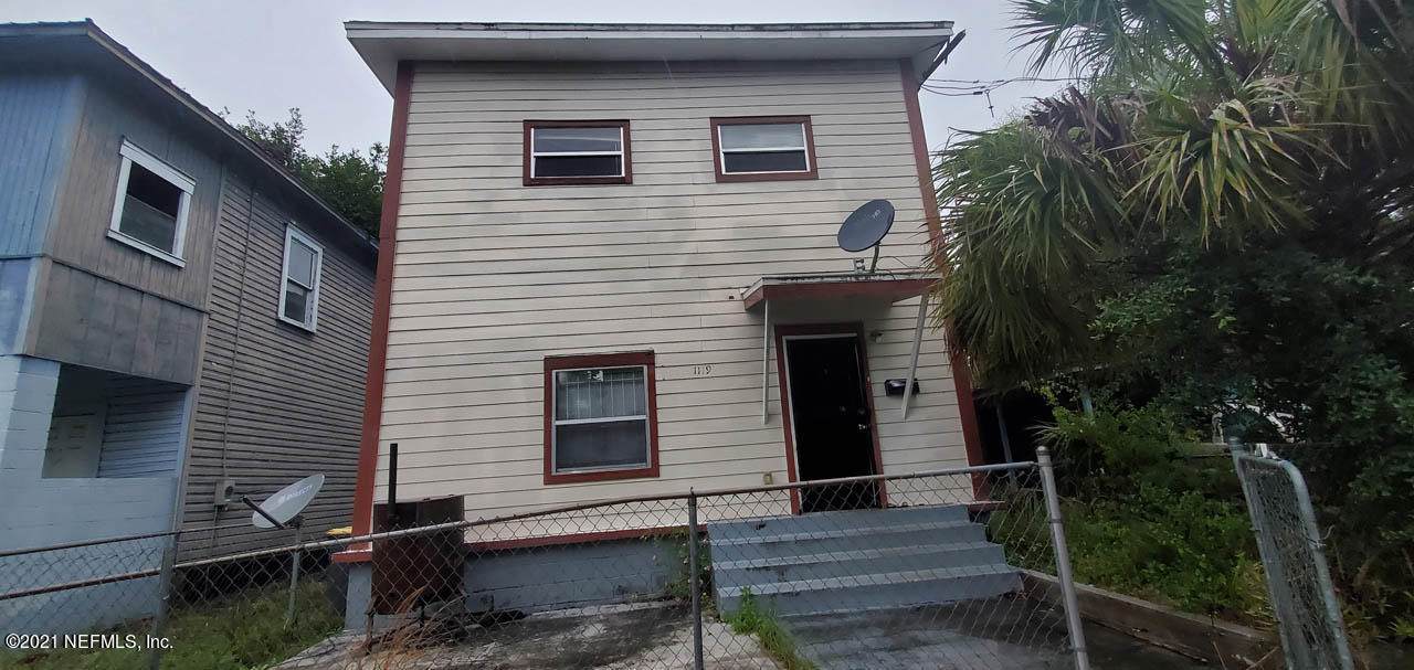 1119 Joseph St - Photo 1
