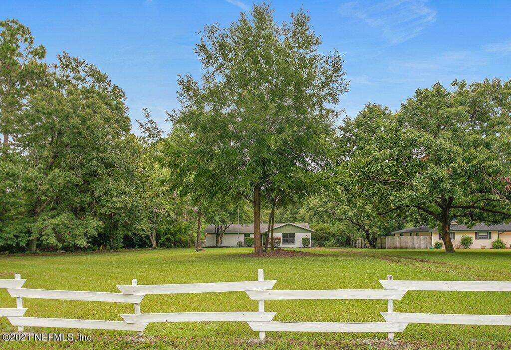1197 Foxmeadow Trl - Photo 1