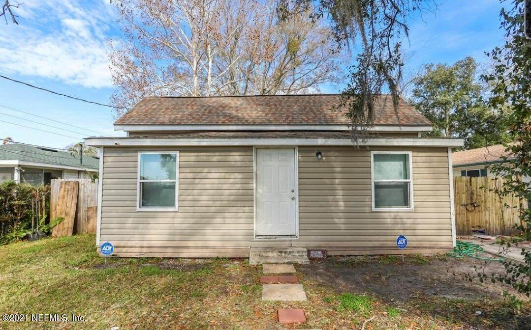 2425 Mc Quade St - Photo 1