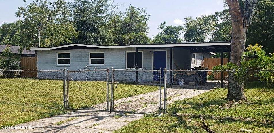 1034 Ake Ln - Photo 1