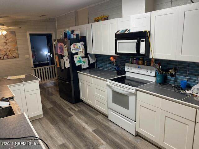 4615 Sartillo Rd - Photo 1