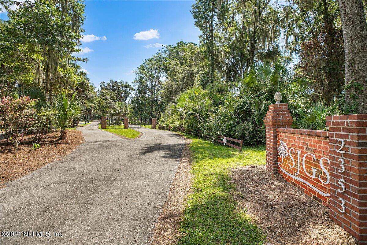 2353 State Road 13 - Photo 1