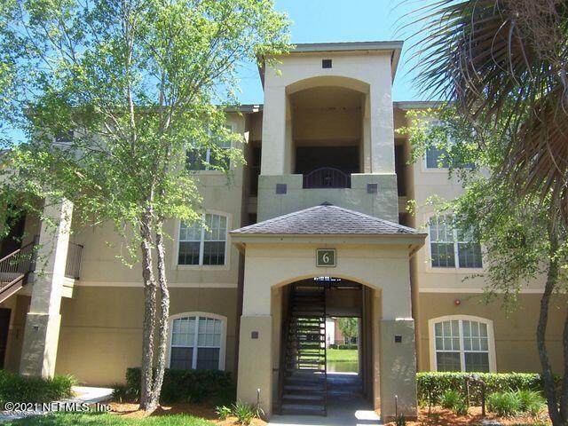 1701 The Greens Way - Photo 1