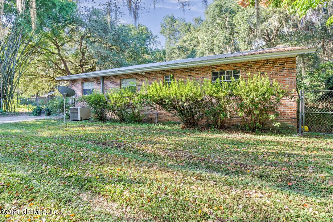 7908 Lake Geneva Ln - Photo 1