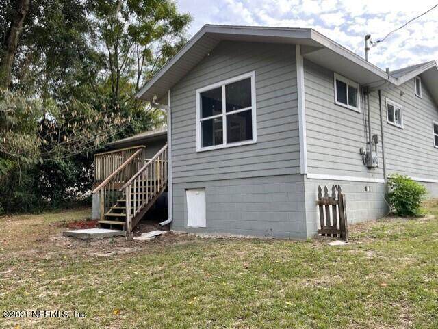 210 Jasmine Ave - Photo 1