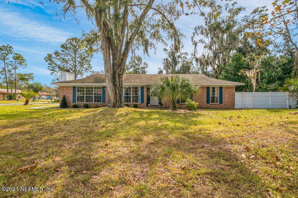 5460 Forrest Dr - Photo 1