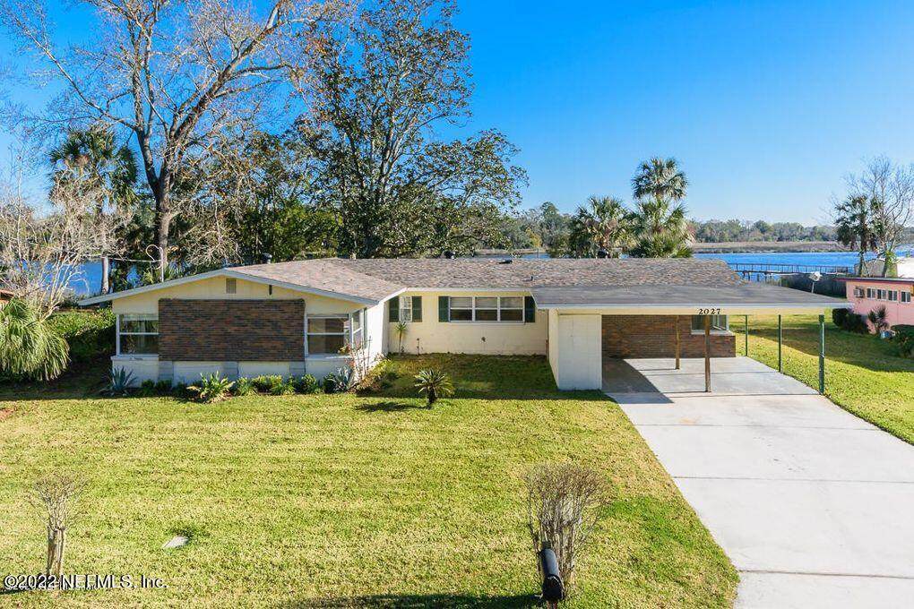 2027 Ribault Scenic Dr - Photo 1