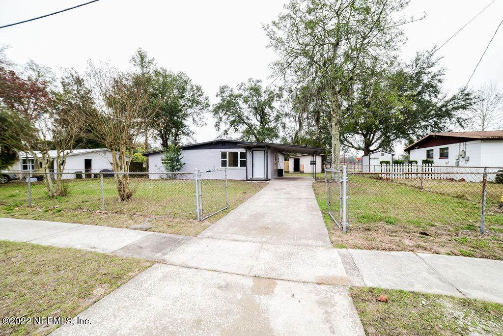 420 Woodside Dr - Photo 1