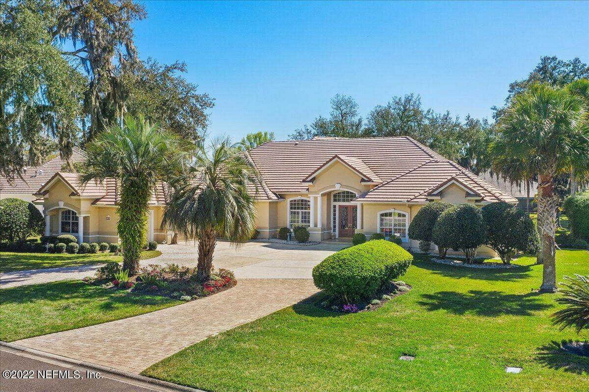 105 Carriage Ct - Photo 1