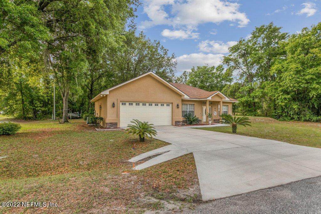 233 Harbor Dr - Photo 1