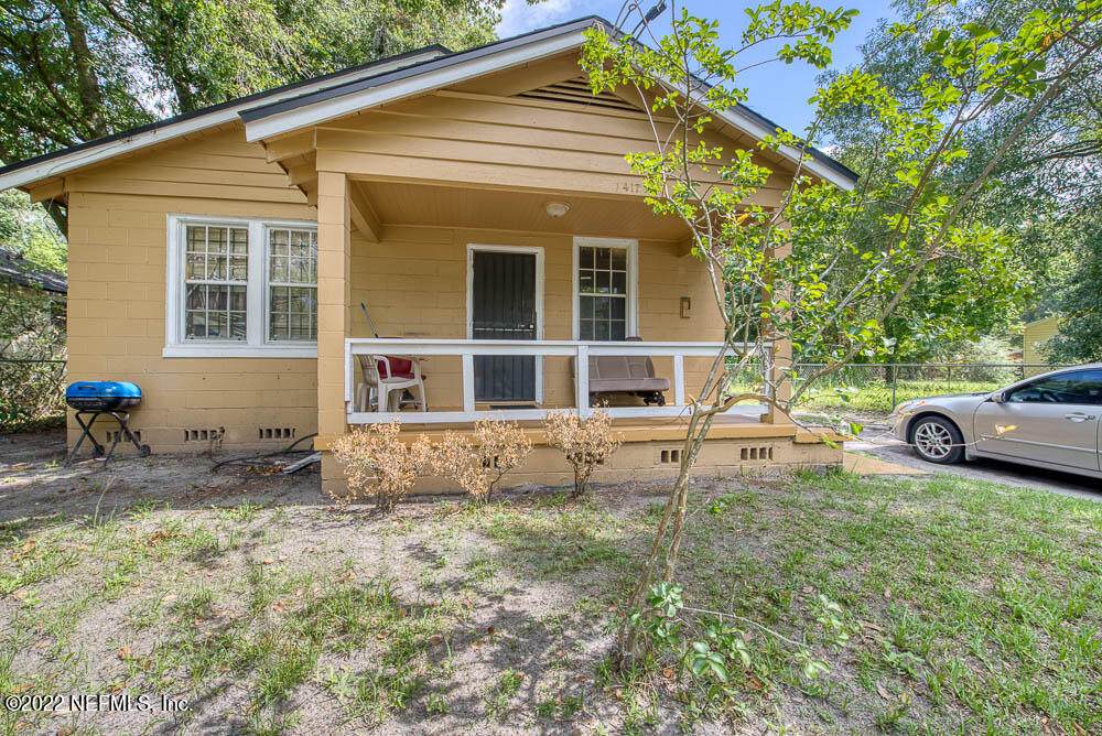 1417 20TH St - Photo 1