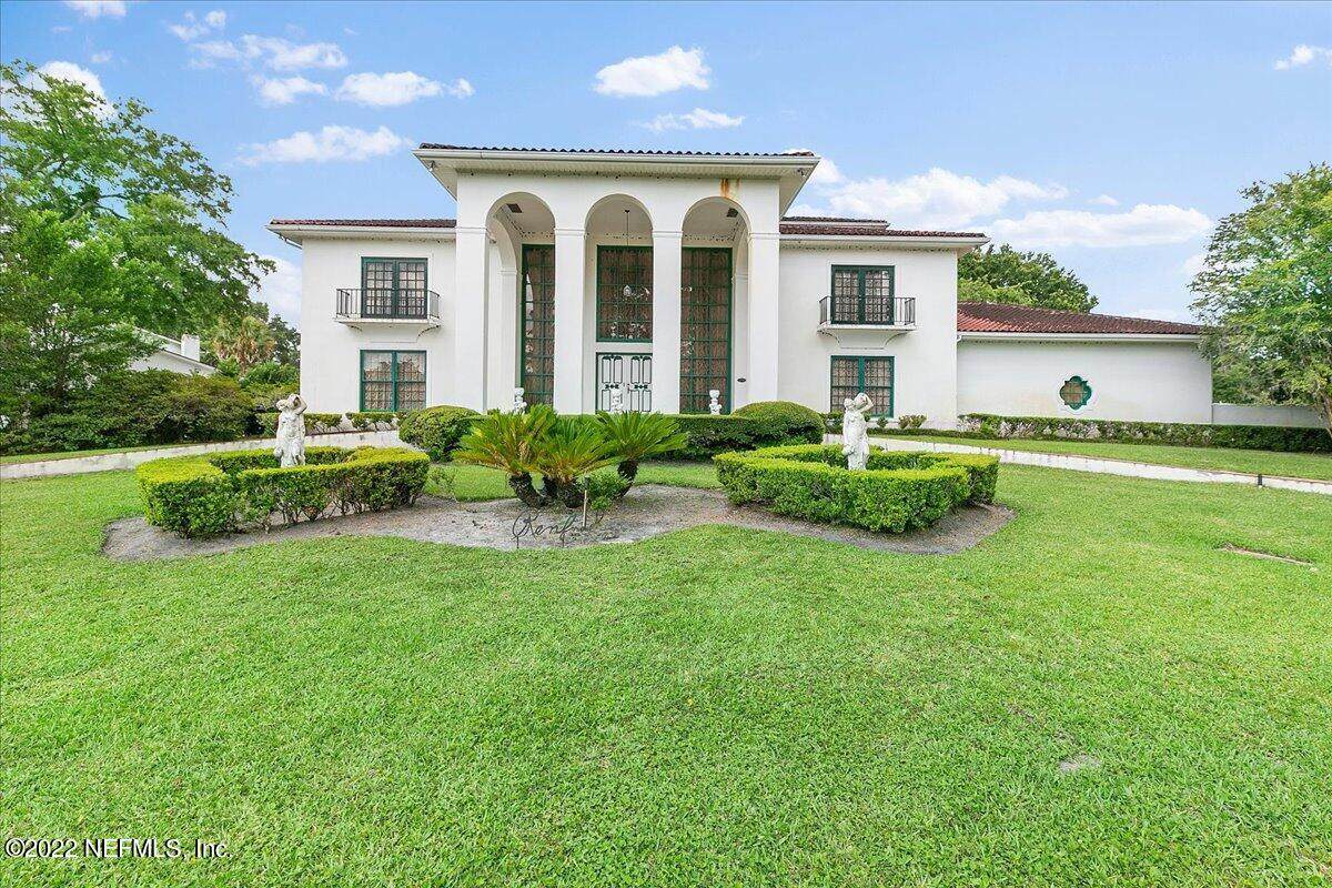 8000 Quailwood Dr - Photo 1