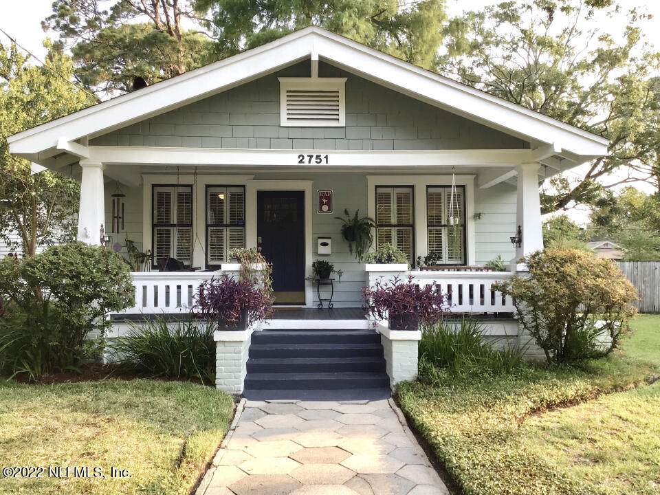 2751 College St - Photo 1
