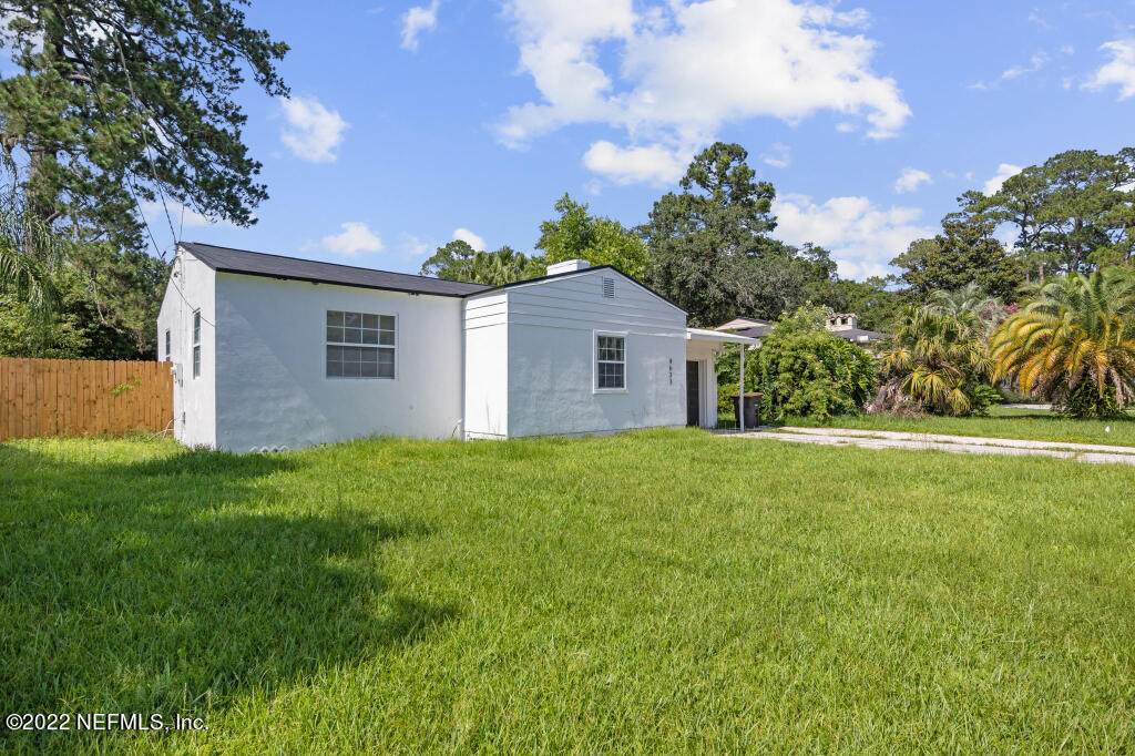 4623 Blount Ave - Photo 1
