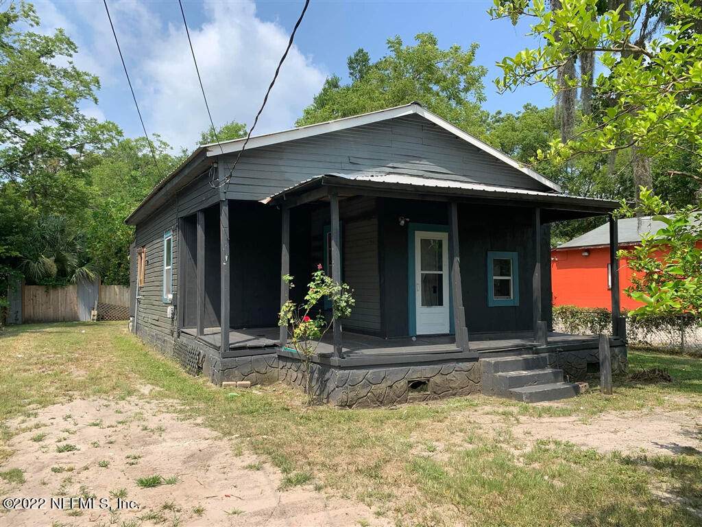 7918 Mattox Ave - Photo 1