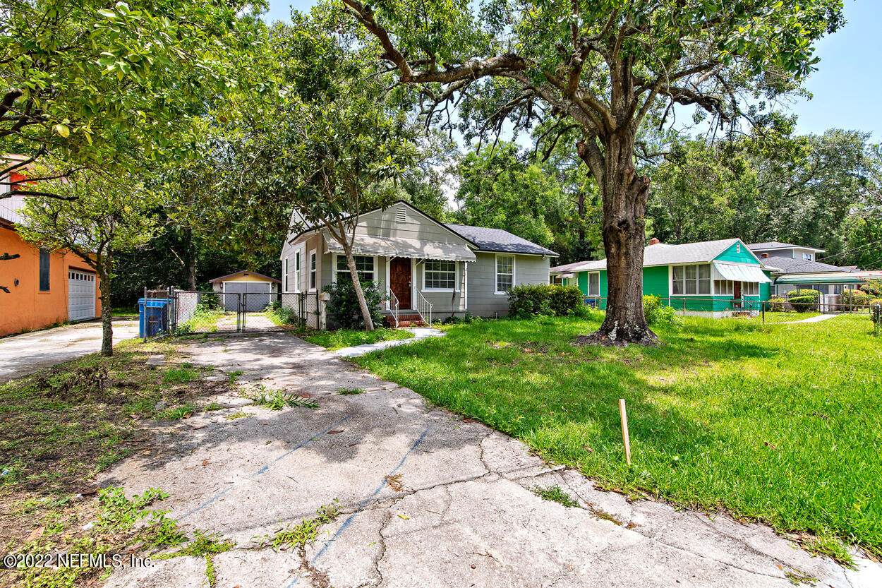 5019 Campenella Dr - Photo 1