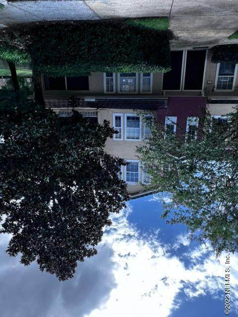 10075 Gate Pkwy - Photo 1