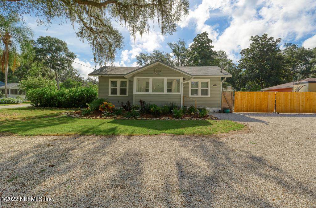 1505 Plainfield Ave - Photo 1